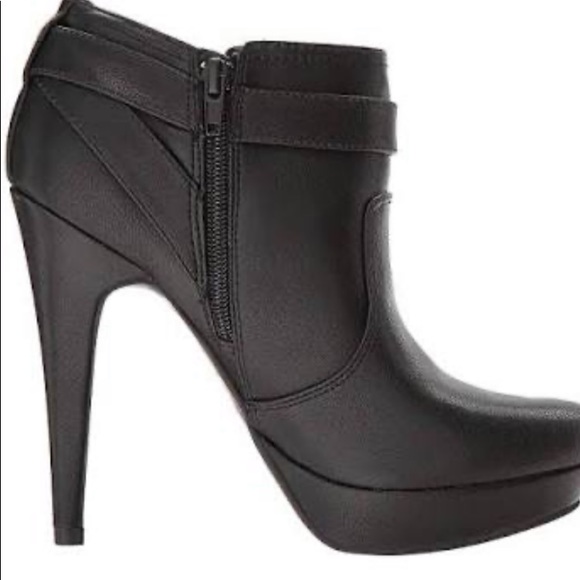 Guess “Dorine” Black Booties Size 10M - Picture 6 of 6